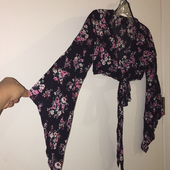 Top - Picture 3 of 4